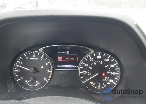 2018 Nissan Pathfinder Sv z USA, uszkodzony, nr VIN 5N1DR2MM4JC665057